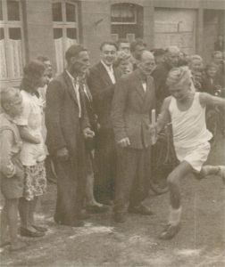 1947 - Staffellauf durch Innien.jpg
