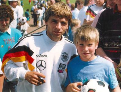 1992 - Hendrik Brueggen mit Thomas Haessler.jpg